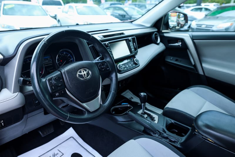 2016 TOYOTA RAV4 XLE - TOY265308