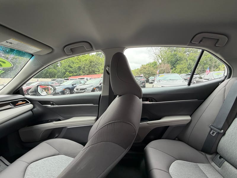 2019 TOYOTA CAMRY LE - TOY266857