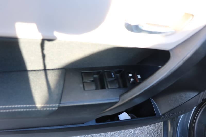2015 TOYOTA COROLLA LE - TOY282523D
