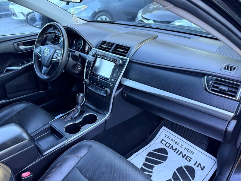 2017 TOYOTA CAMRY SE - TOY299903