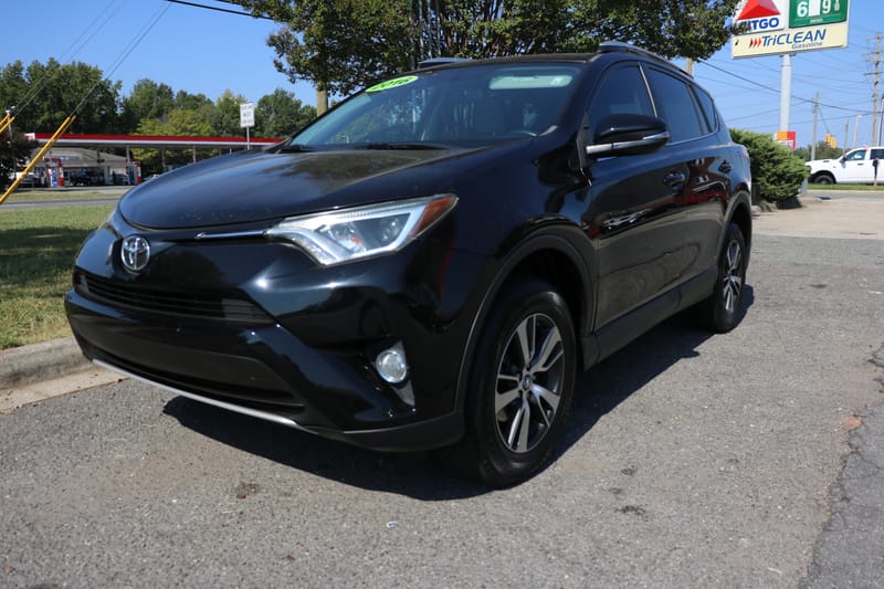 2016 TOYOTA RAV4 XLE - TOY305668
