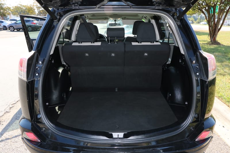 2016 TOYOTA RAV4 XLE - TOY305668