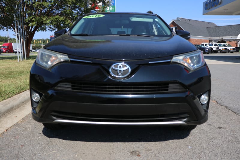 2016 TOYOTA RAV4 XLE - TOY305668
