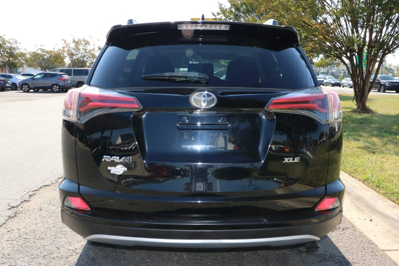 2016 TOYOTA RAV4 XLE - TOY305668