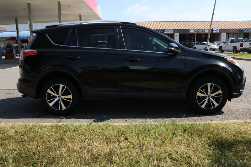 2016 TOYOTA RAV4 XLE - TOY305668