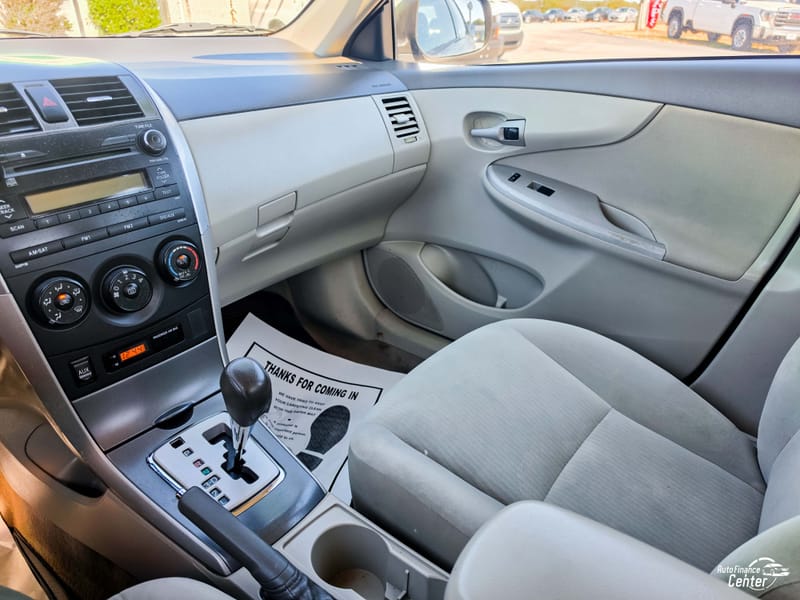 2010 TOYOTA COROLLA LE - TOY309626C