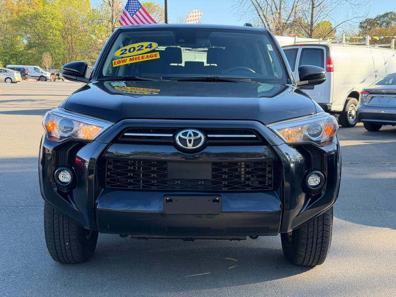 2024 TOYOTA 4RUNNER SR5 - TOY312441B
