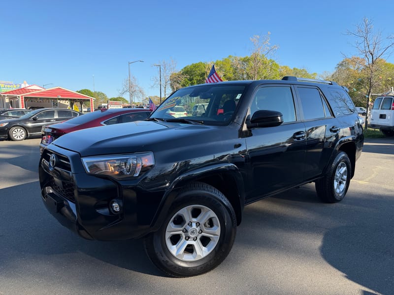 2024 TOYOTA 4RUNNER SR5 - TOY312441B