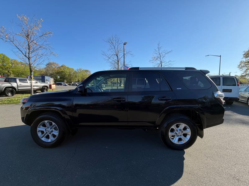 2024 TOYOTA 4RUNNER SR5 - TOY312441B