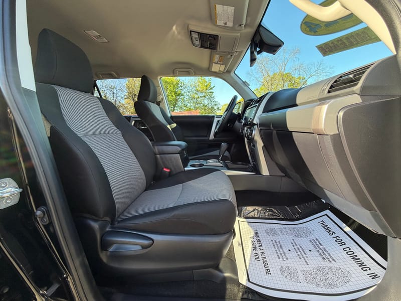 2024 TOYOTA 4RUNNER SR5 - TOY312441B