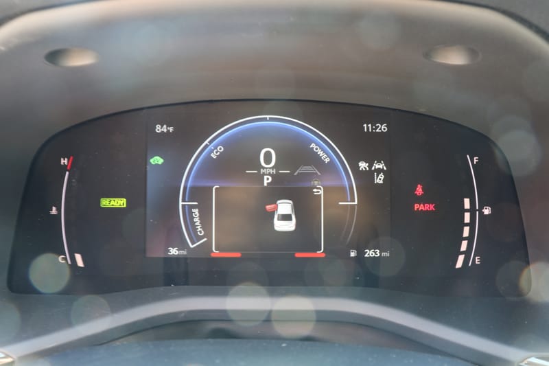 2026 TOYOTA CAMRY HYBRID LE - TOY326012