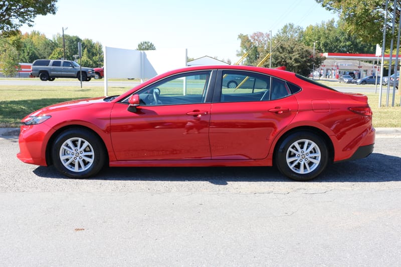 2026 TOYOTA CAMRY HYBRID LE - TOY326012