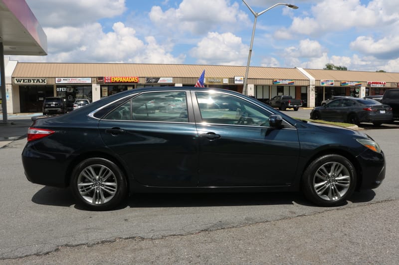 2017 TOYOTA CAMRY SE - TOY337887