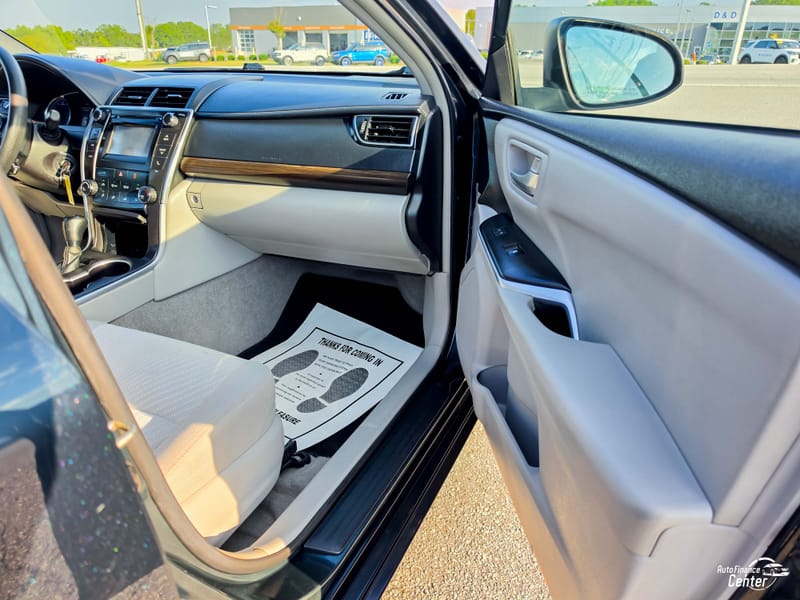 2017 TOYOTA CAMRY LE - TOY345011