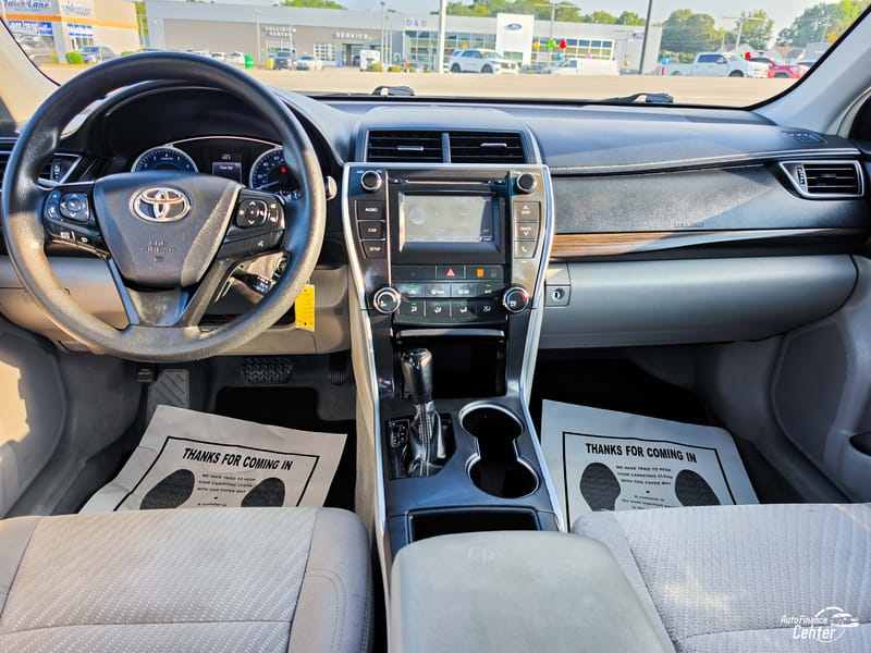 2017 TOYOTA CAMRY LE - TOY345011
