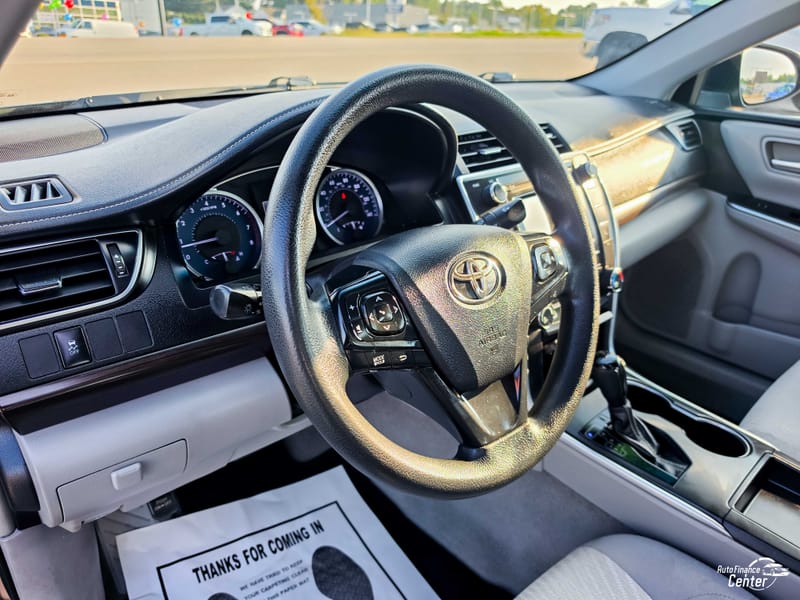 2017 TOYOTA CAMRY LE - TOY345011