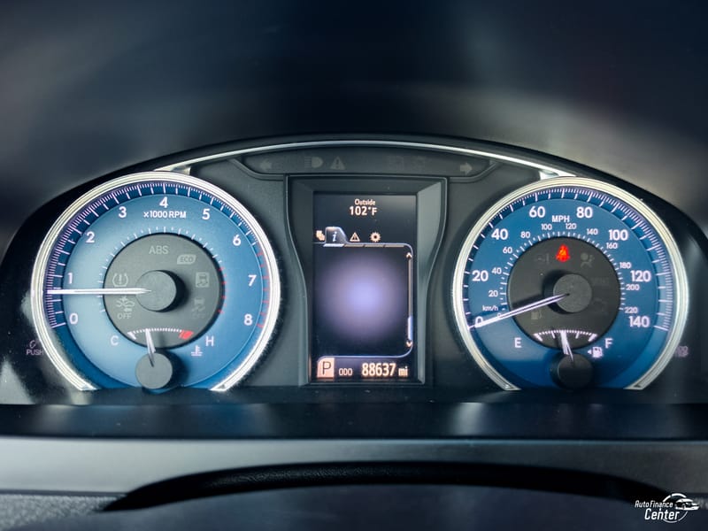2017 TOYOTA CAMRY LE - TOY345011
