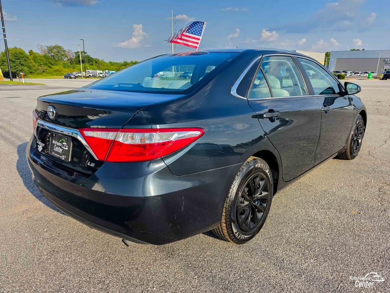 2017 TOYOTA CAMRY LE - TOY345011