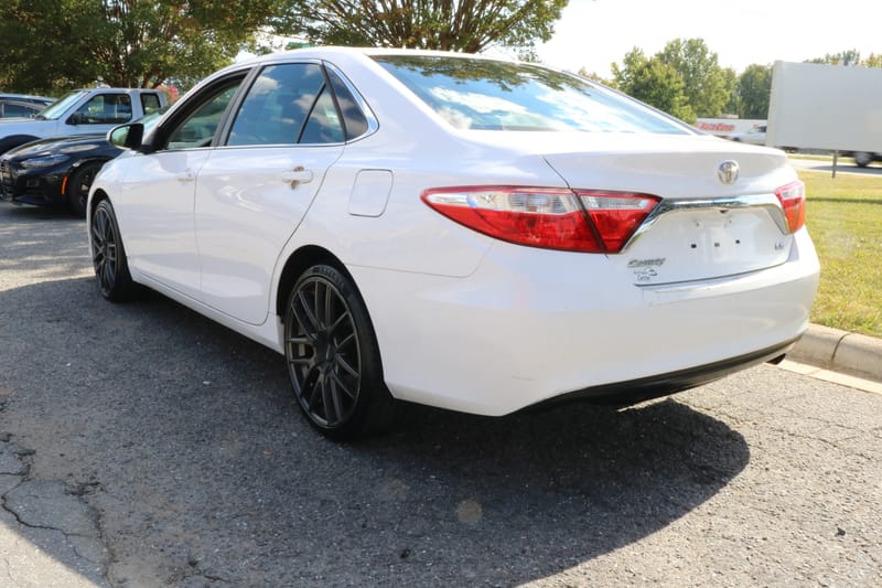 2017 TOYOTA CAMRY LE - TOY373411