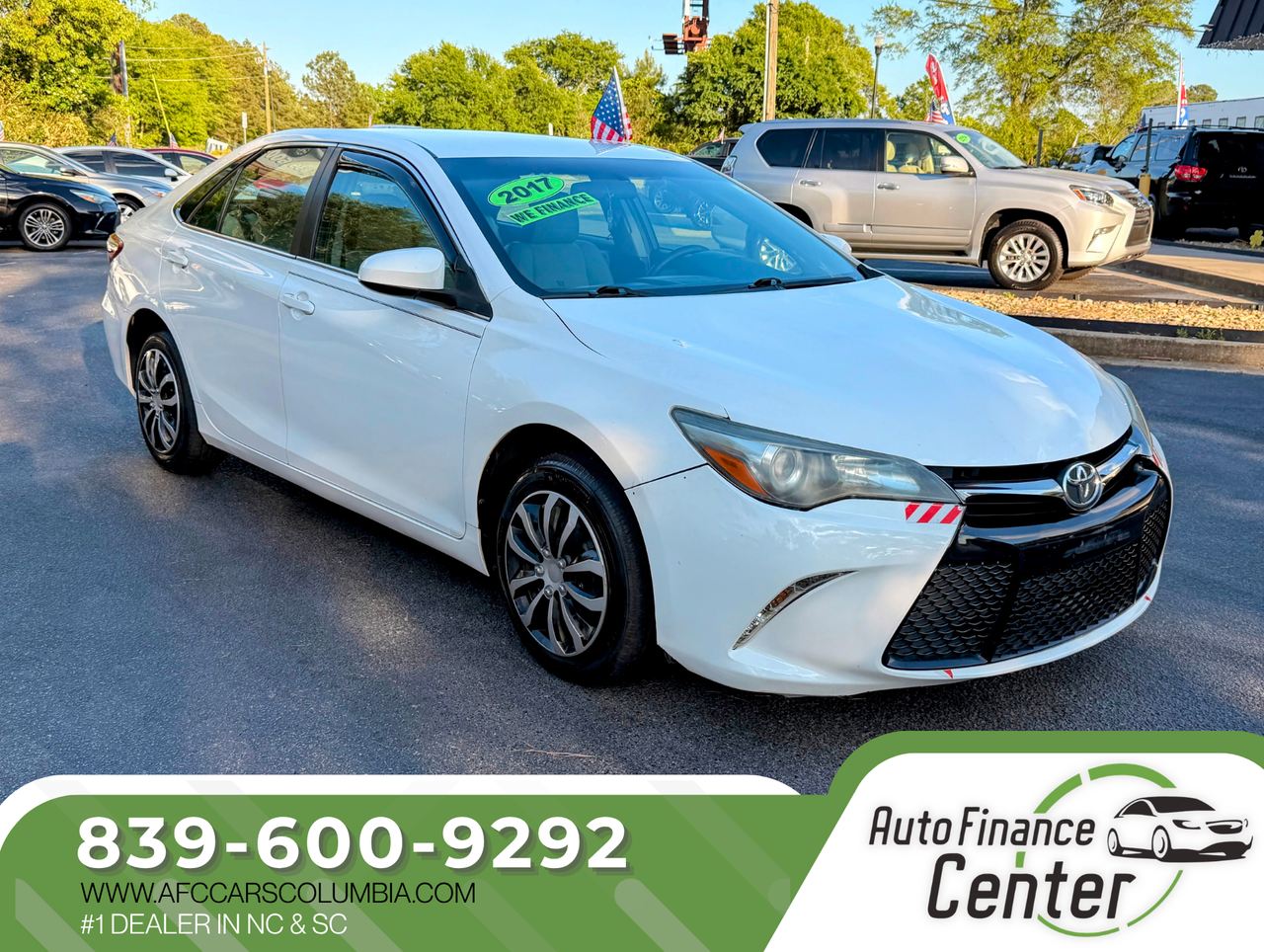 2017 TOYOTA CAMRY SE - TOY405440B — photo 1 of 13