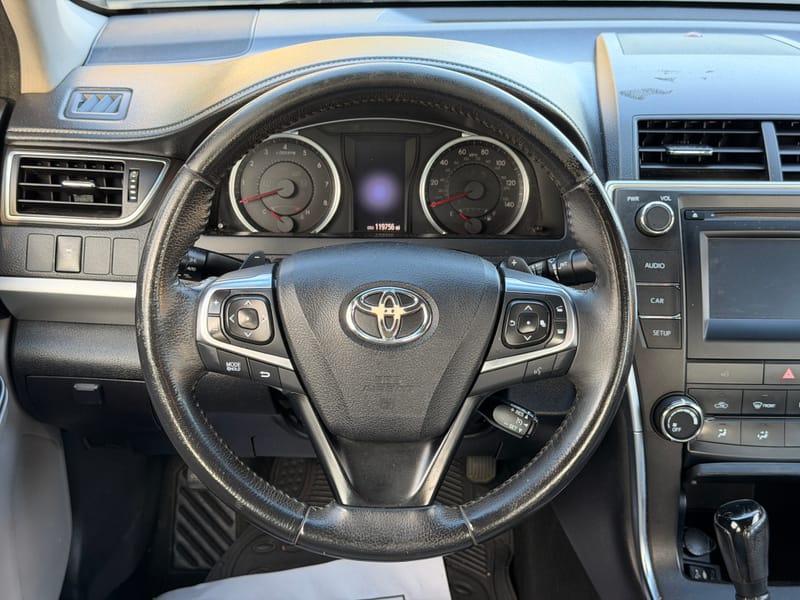 2017 TOYOTA CAMRY SE - TOY405440B