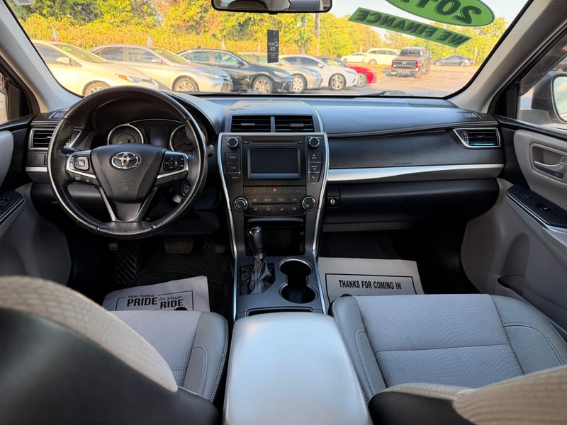 2017 TOYOTA CAMRY SE - TOY405440B