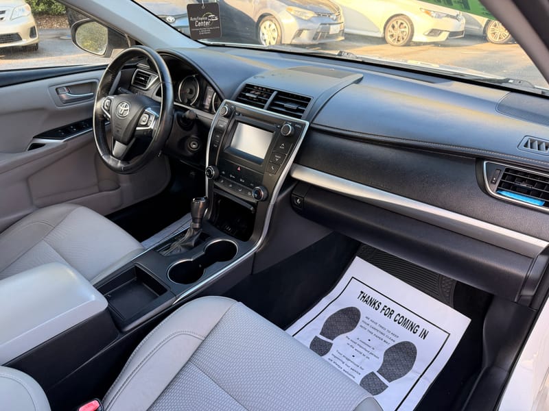 2017 TOYOTA CAMRY SE - TOY405440B