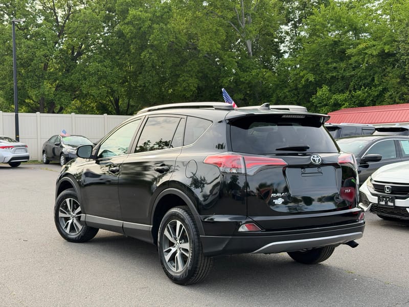 2018 TOYOTA RAV4 XLE - TOY447098