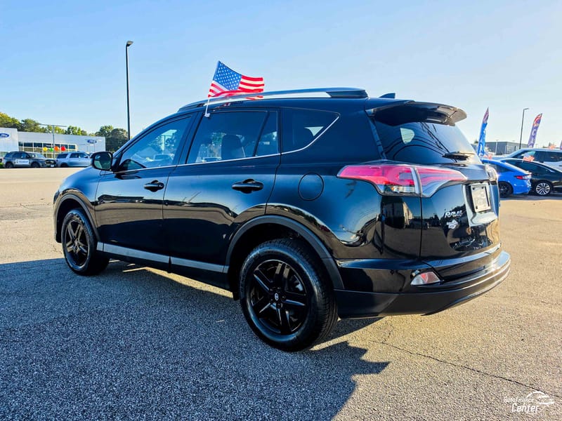 2018 TOYOTA RAV4 LE - TOY450346