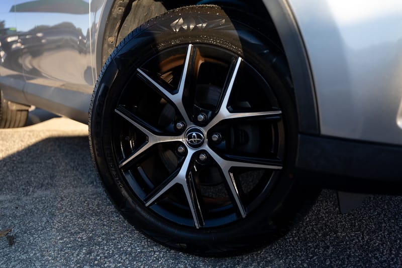2018 TOYOTA RAV4 SE - TOY452121B