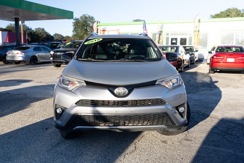 2018 TOYOTA RAV4 SE - TOY452121B