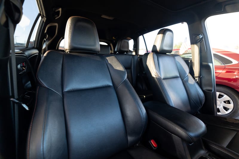 2018 TOYOTA RAV4 SE - TOY452121B