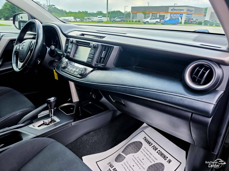 2018 TOYOTA RAV4 XLE - TOY455109