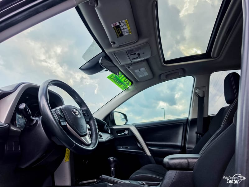 2018 TOYOTA RAV4 XLE - TOY455109