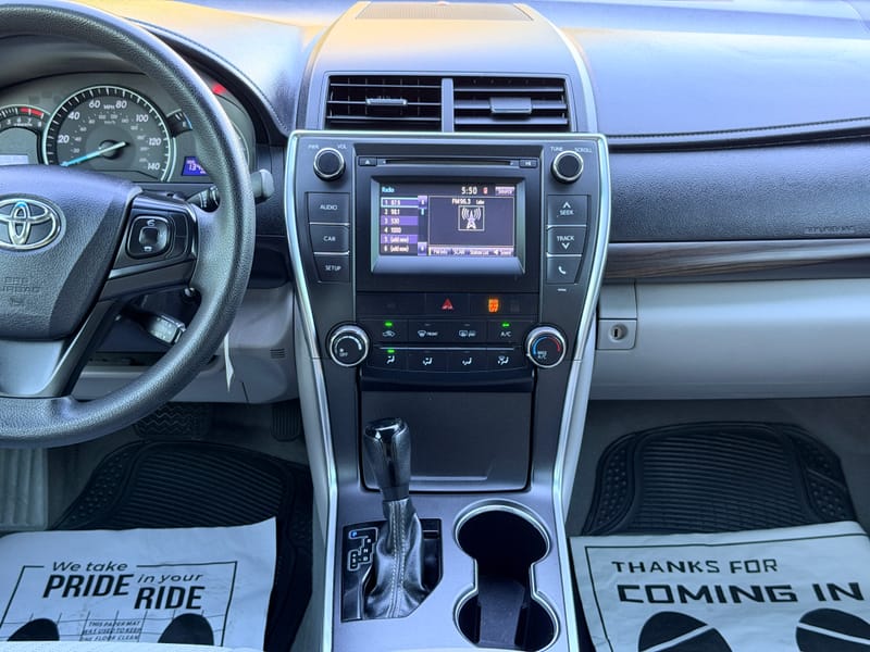 2015 TOYOTA CAMRY LE - TOY464985B