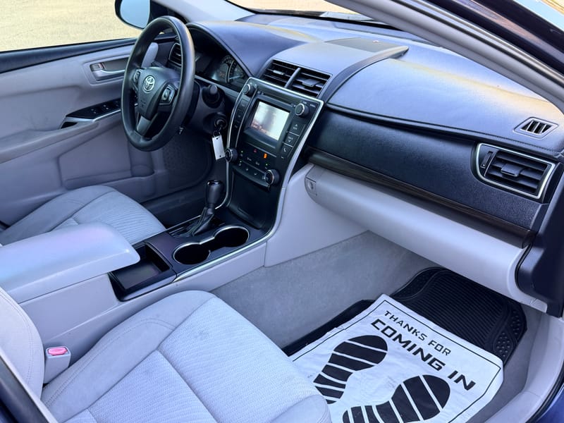 2015 TOYOTA CAMRY LE - TOY464985B