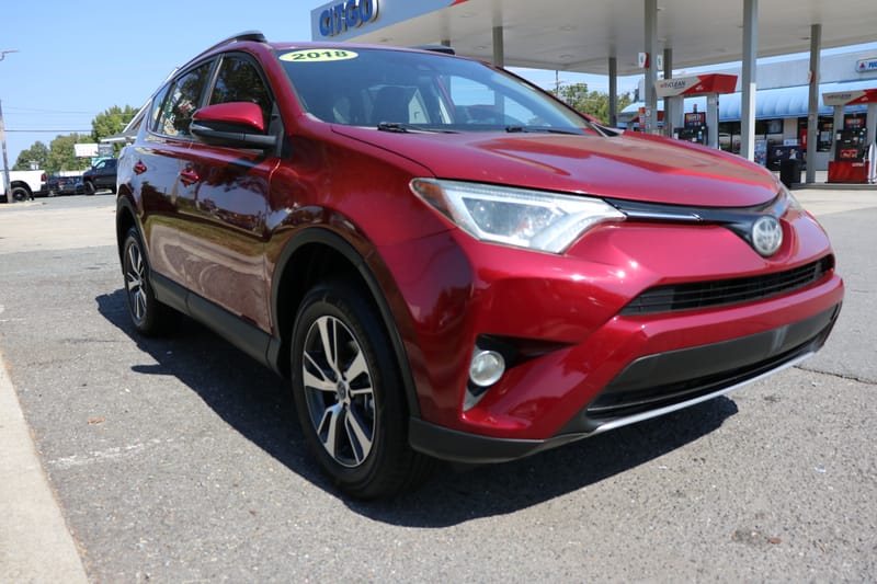 2018 TOYOTA RAV4 XLE FWD - TOY485709