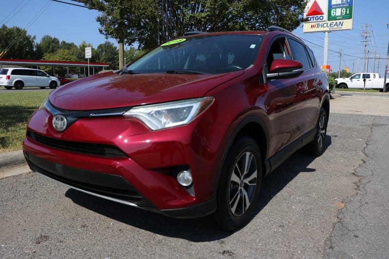2018 TOYOTA RAV4 XLE FWD - TOY485709