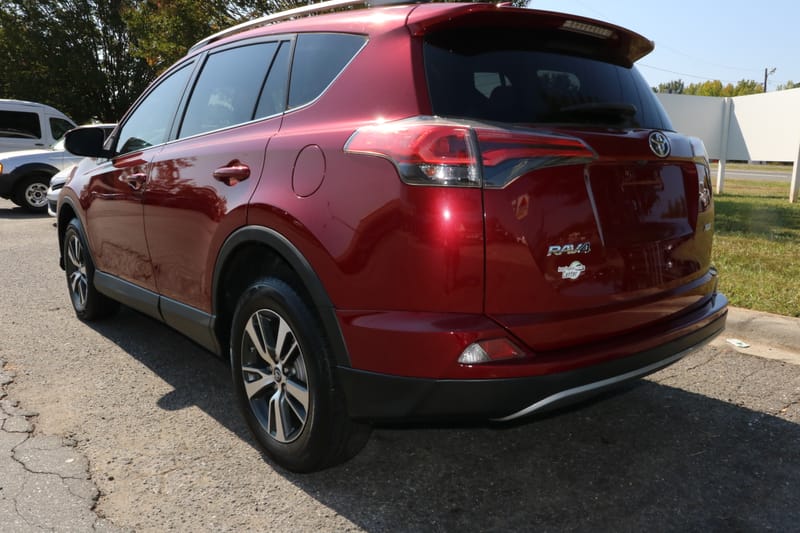 2018 TOYOTA RAV4 XLE FWD - TOY485709