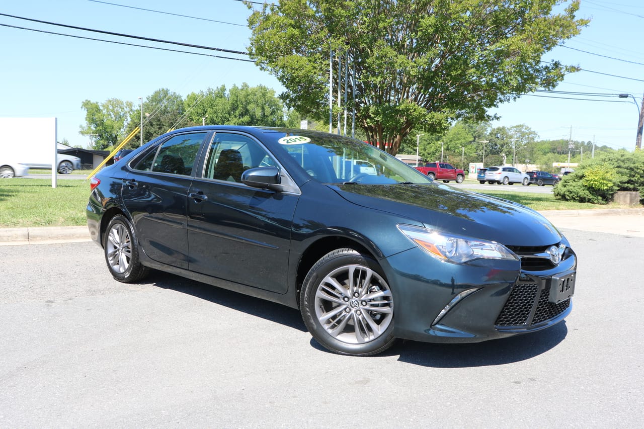 2015 TOYOTA CAMRY SE - TOY497374 — photo 1 of 9