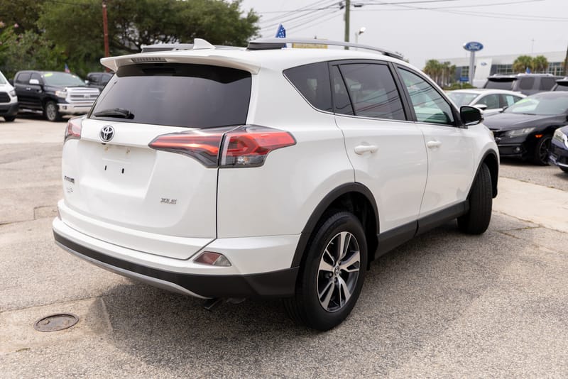 2018 TOYOTA RAV4 XLE - TOY499085