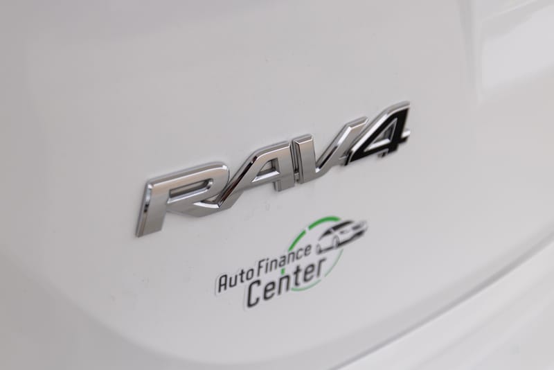 2018 TOYOTA RAV4 XLE - TOY499085