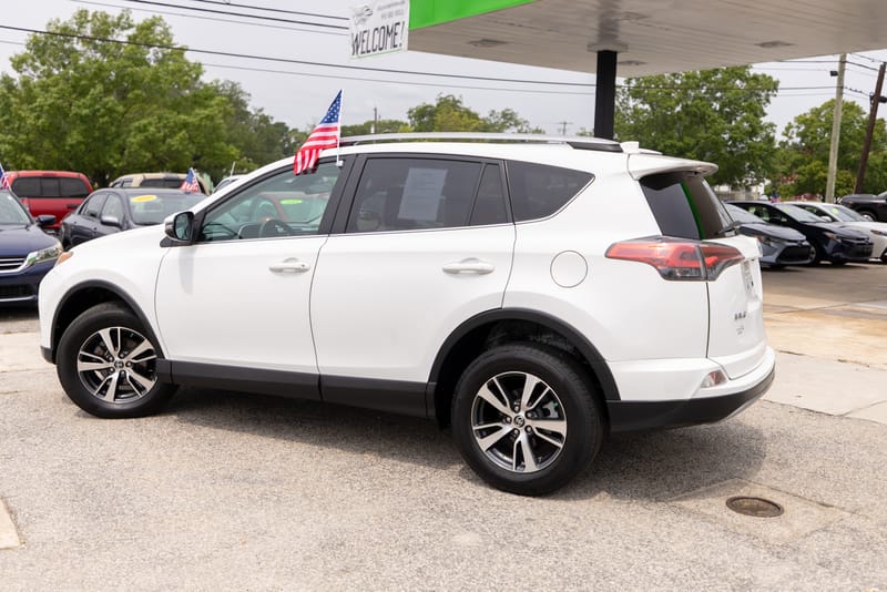 2018 TOYOTA RAV4 XLE - TOY499085