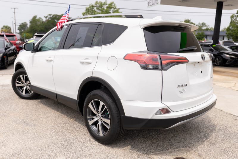 2018 TOYOTA RAV4 XLE - TOY499085