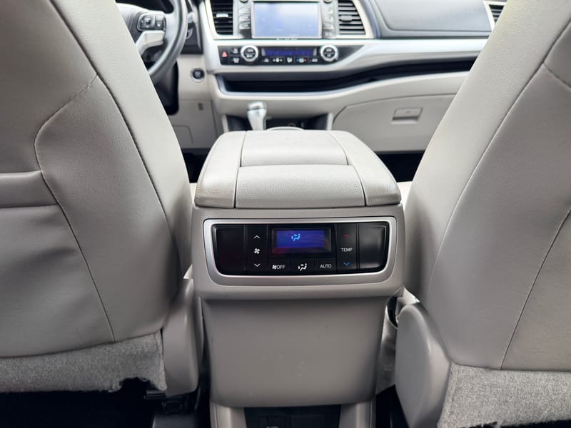 2016 TOYOTA HIGHLANDER XLE - TOY500680