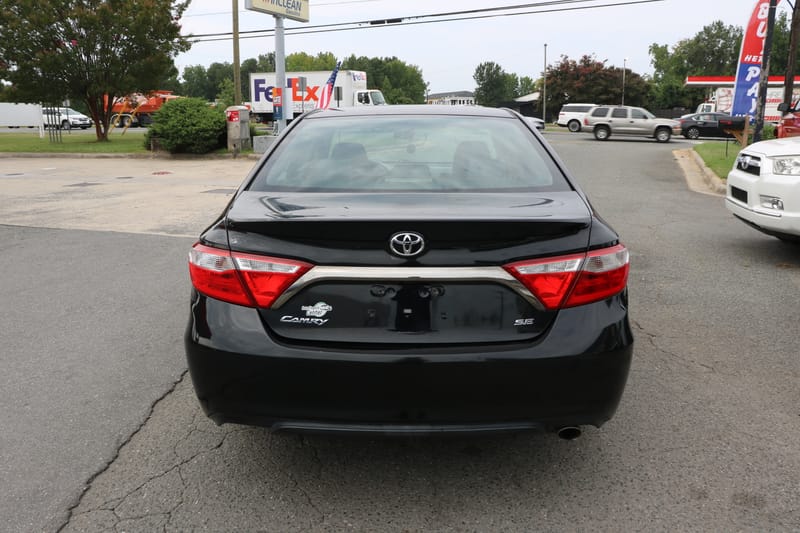 2016 TOYOTA CAMRY SE - TOY513296B
