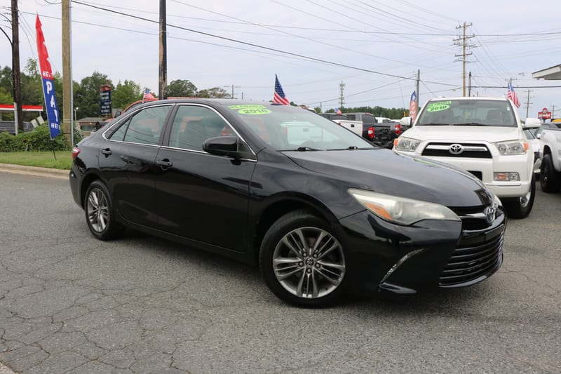 2016 TOYOTA CAMRY SE - TOY513296B