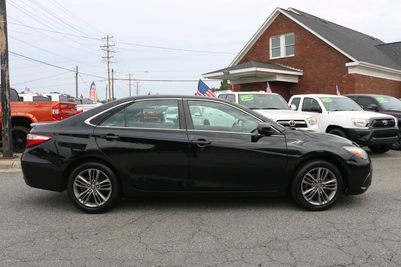2016 TOYOTA CAMRY SE - TOY513296B