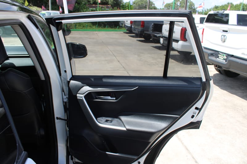 2019 TOYOTA RAV4 - TOY514379