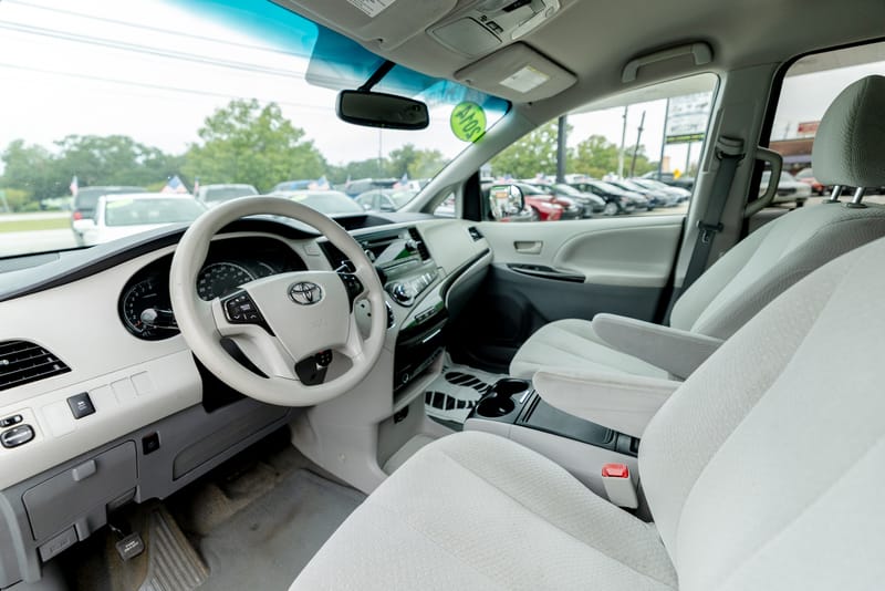 2014 TOYOTA SIENNA LE - TOY522431